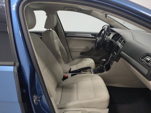 Used 2015 Volkswagen Golf S FWD image 21