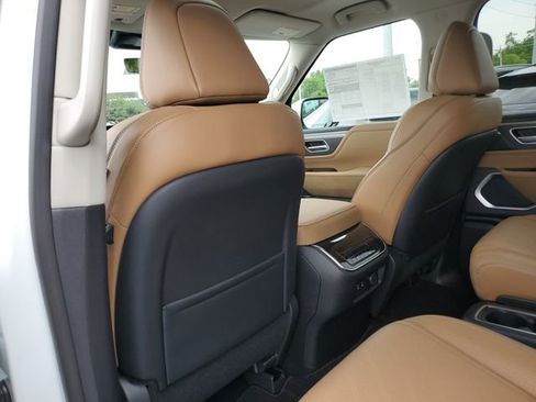 New 2026 INFINITI QX80 Luxe w/ Exterior Package AWD/4WD image 18