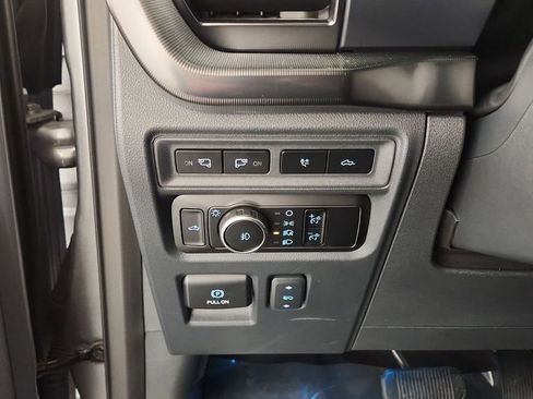 Used 2024 Ford F150 Platinum w/ Equipment Group 702A High AWD/4WD image 30