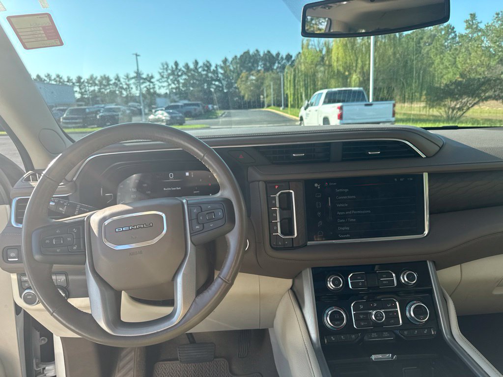 Used 2022 GMC Yukon Denali AWD/4WD image 13