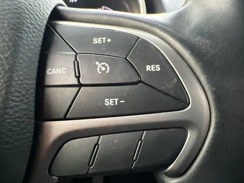 Used 2021 Jeep Grand Cherokee Laredo X AWD/4WD image 22