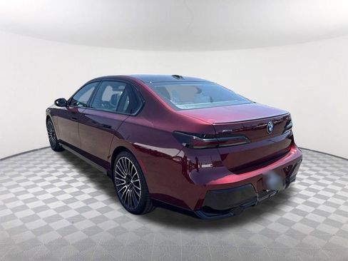 New 2025 BMW 750e xDrive image 7