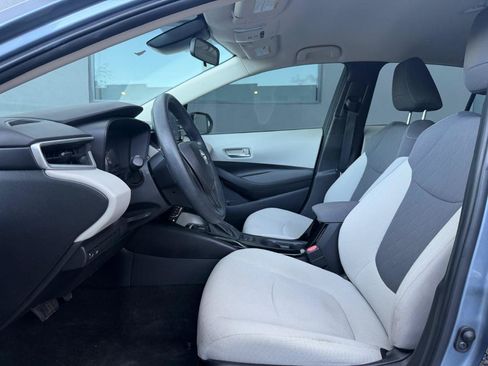 Used 2021 Toyota Corolla LE FWD image 12