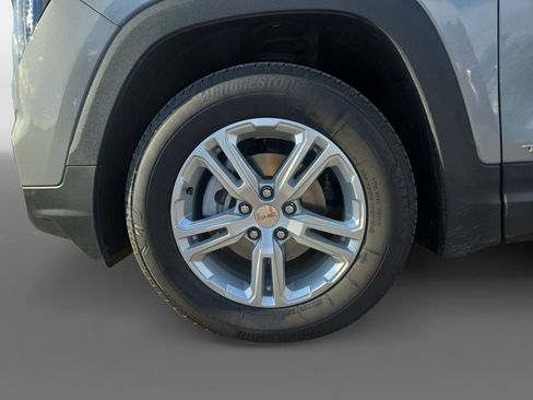 Used 2024 GMC Terrain SLE w/ Driver Convenience Package AWD/4WD image 15