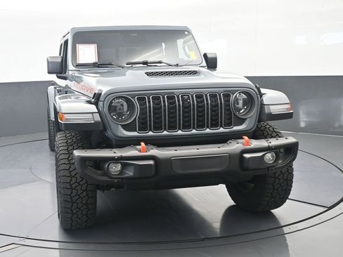 Used 2026 Jeep Gladiator Mojave AWD/4WD image 9