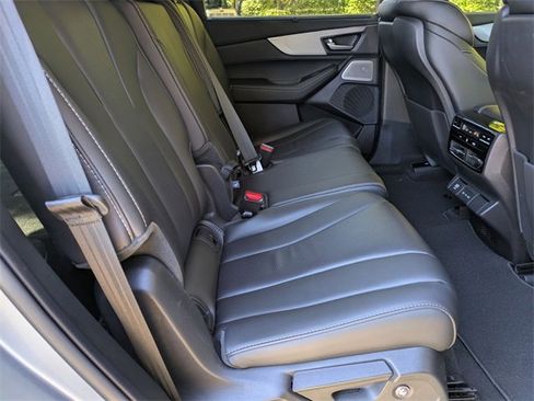 Certified 2025 Acura MDX w/ Technology Package image 28