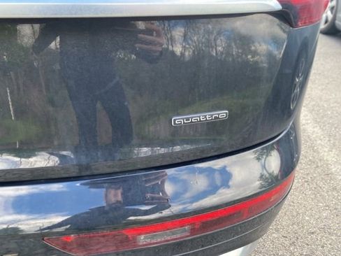 Used 2024 Audi Q5 2.0T Premium w/ Convenience Package image 14