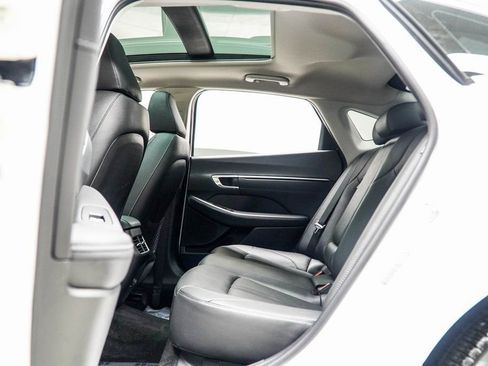 Used 2023 Hyundai Sonata Limited w/ Preferred Accessory Package image 36