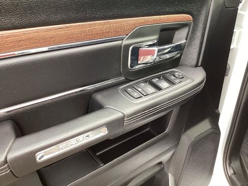 Used 2018 RAM 2500 Laramie image 13