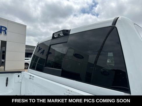 Used 2024 RAM 3500 Tradesman w/ Chrome Appearance Group AWD/4WD image 13