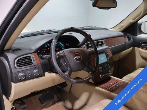 Used 2007 Chevrolet Tahoe LTZ w/ LTZ Preferred Equipment Group AWD/4WD image 3