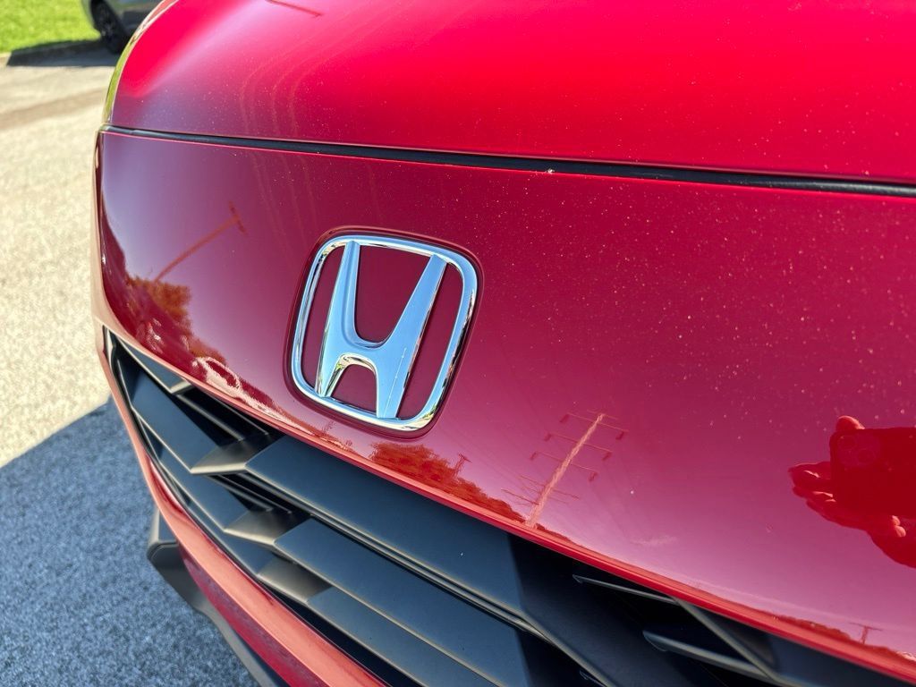 Used 2024 Honda HR-V Sport image 11