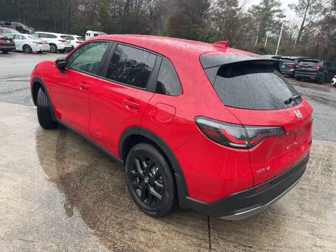 Certified 2025 Honda HR-V Sport image 7