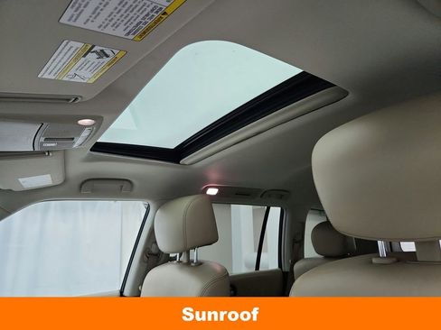 Used 2021 Nissan Armada Platinum w/ Captain's Chairs Package image 12