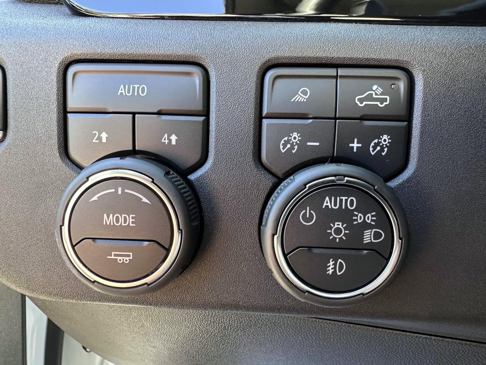 Used 2024 Chevrolet Silverado 1500 RST w/ Convenience Package II AWD/4WD image 16