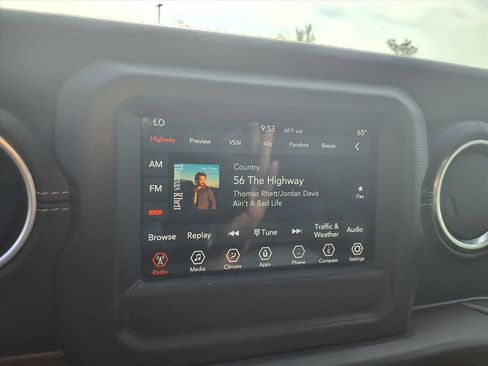 Certified 2020 Jeep Wrangler Unlimited Sahara w/ LED Lighting Group image 13