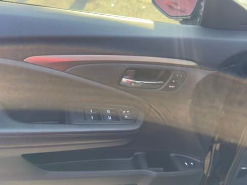 Used 2022 Honda Pilot EX-L image 10