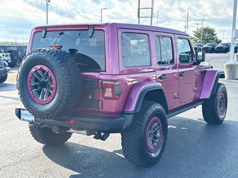 Used 2024 Jeep Wrangler Unlimited Rubicon 392 AWD/4WD image 2