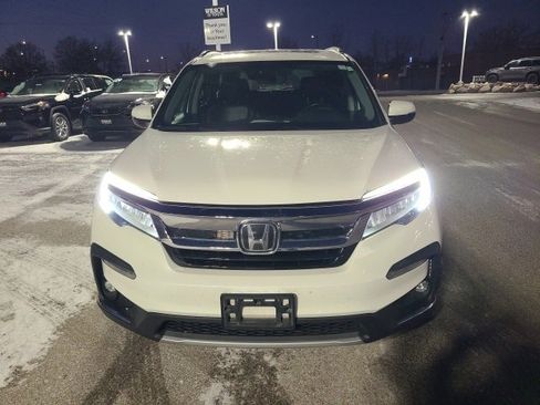 Used 2019 Honda Pilot Elite image 3