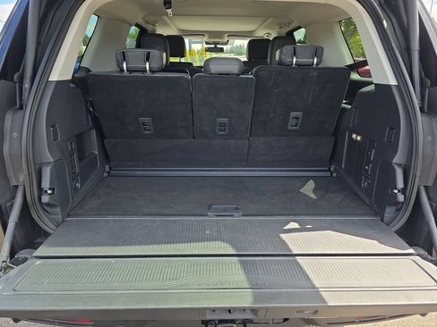Used 2025 Ford Expedition Active AWD/4WD image 34