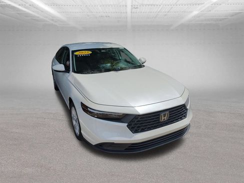 Used 2023 Honda Accord LX image 19