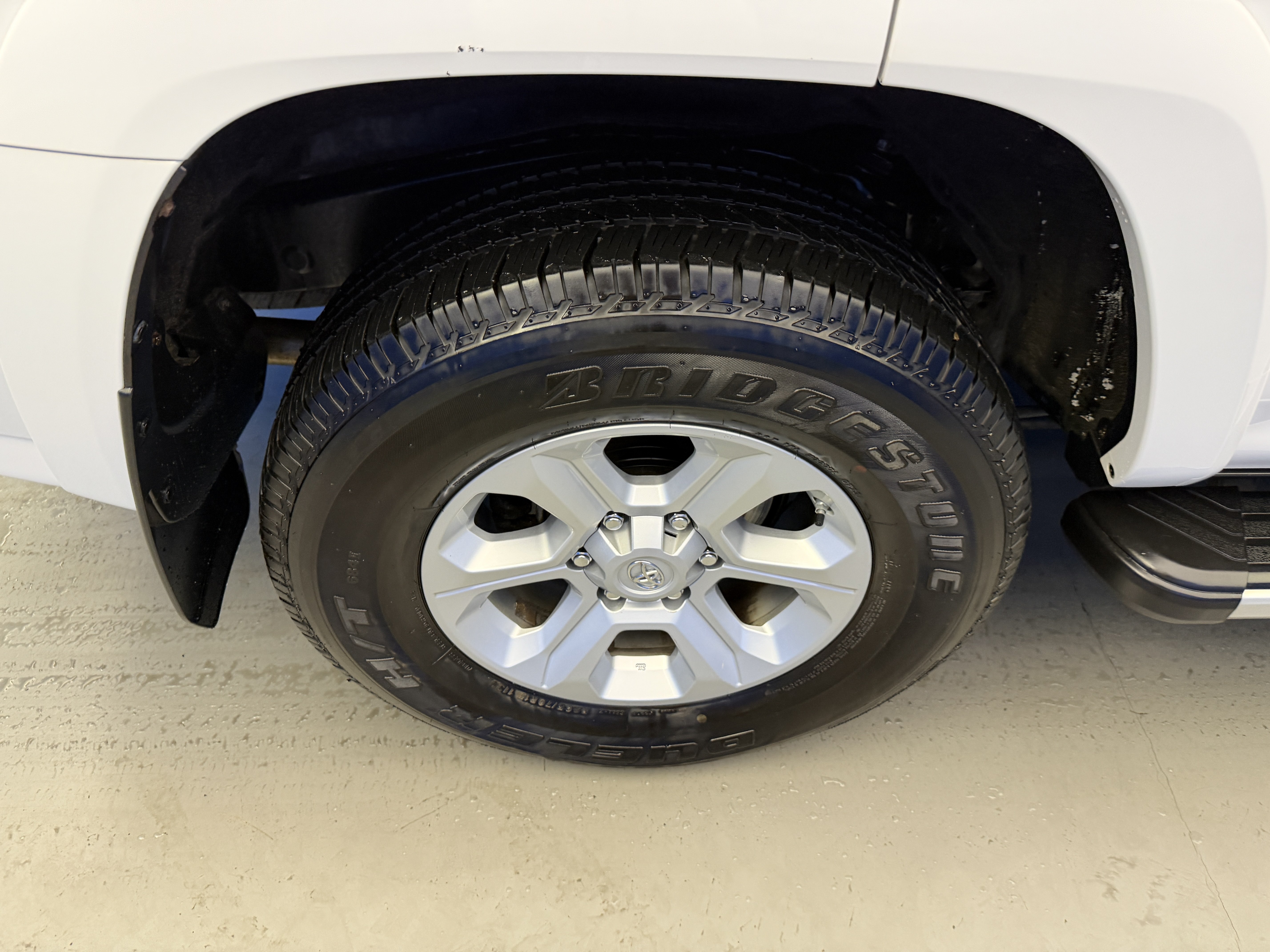 Used 2018 Toyota 4Runner SR5 Premium AWD/4WD image 8
