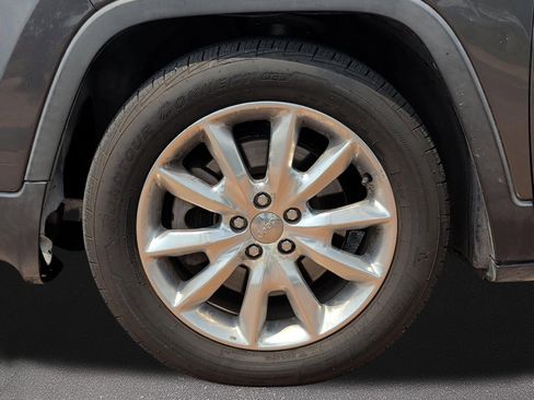 Used 2016 Jeep Cherokee Limited FWD image 7