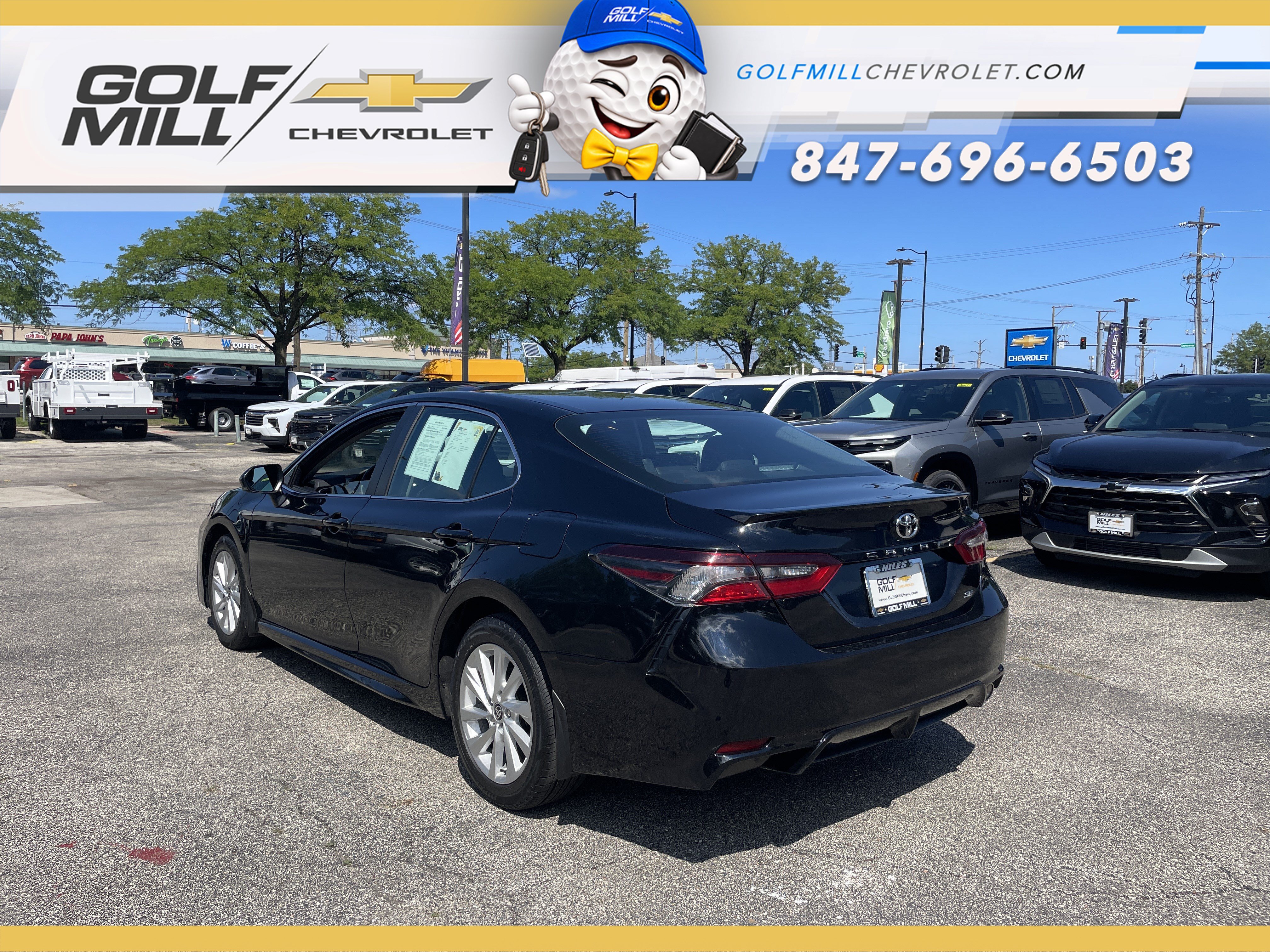 Used 2024 Toyota Camry SE FWD image 9
