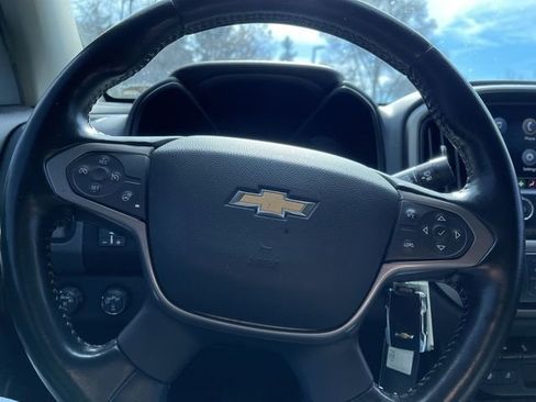 Used 2021 Chevrolet Colorado Z71 w/ Z71 Midnight Edition image 11