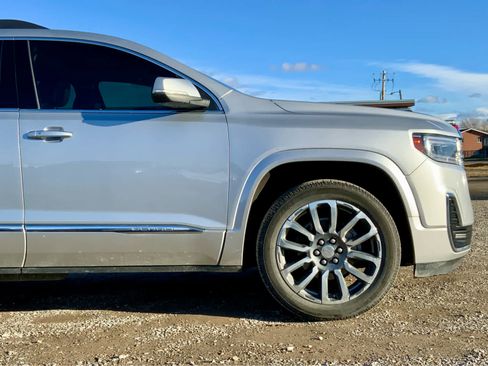 Used 2020 GMC Acadia Denali w/ Denali Ultimate Package image 10