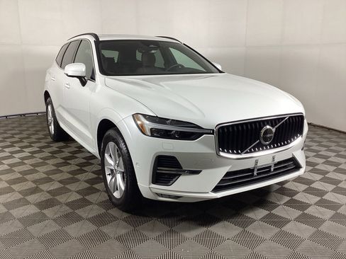 Used 2022 Volvo XC60 B5 Momentum AWD/4WD image 1