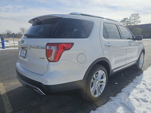 Used 2016 Ford Explorer Limited w/ Class II Trailer Tow Package image 5