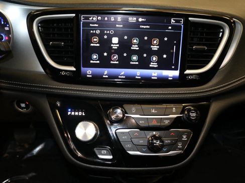 Used 2022 Chrysler Pacifica Touring-L w/ S Appearance Package FWD image 36