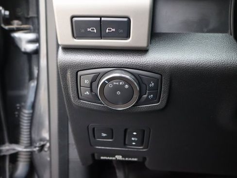 Used 2020 Ford F350 Lariat image 38