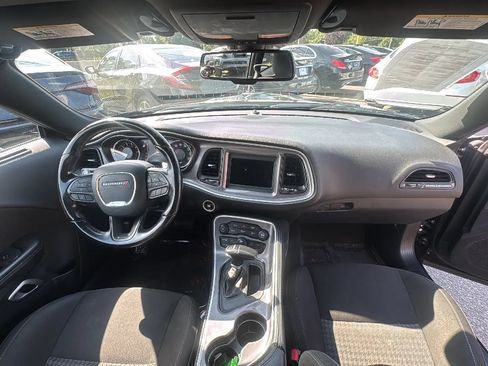 Used 2022 Dodge Challenger GT RWD image 15