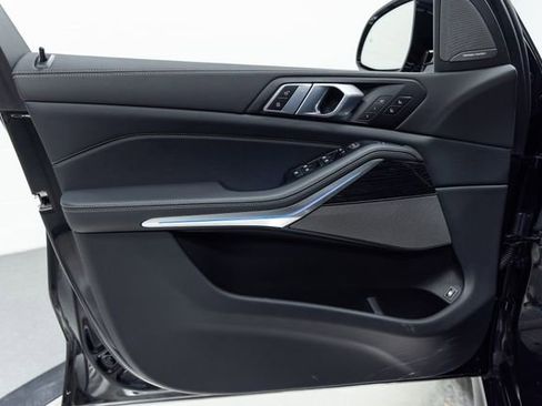 Certified 2025 BMW X5 xDrive50e w/ M Sport Package image 11