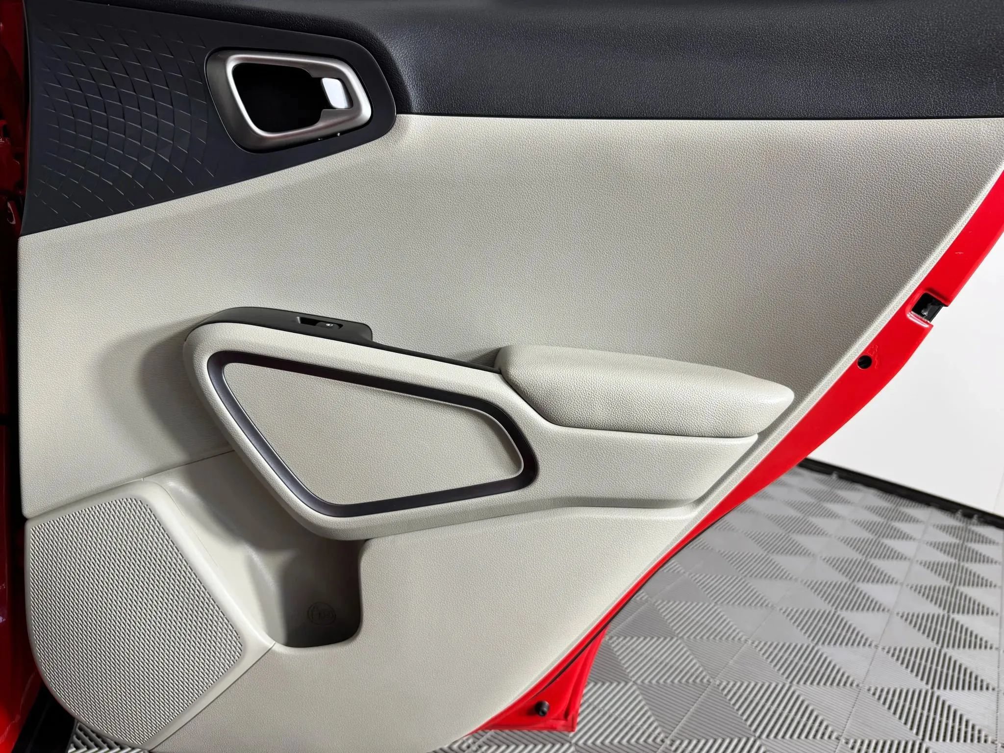 Used 2020 Kia Soul S FWD image 40