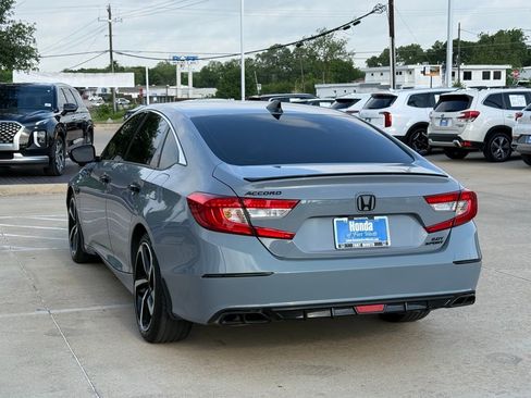 Used 2022 Honda Accord Sport image 3