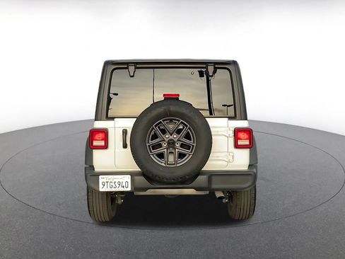 Used 2025 Jeep Wrangler Sport S image 12