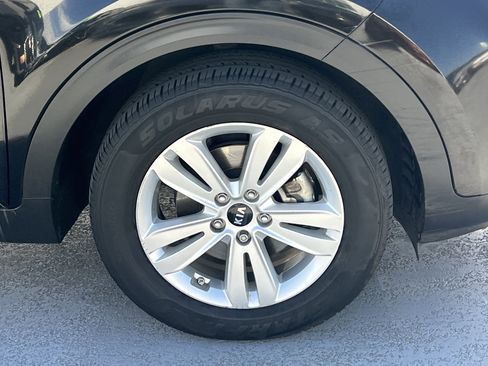 Used 2019 Kia Sportage LX image 14