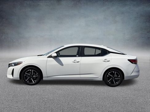 Used 2024 Nissan Sentra SV FWD image 7