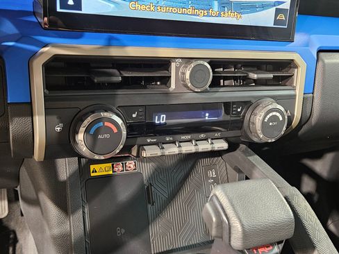 Certified 2025 Toyota Tacoma TRD Off-Road w/ TRD Off Road Upgrade Package image 31