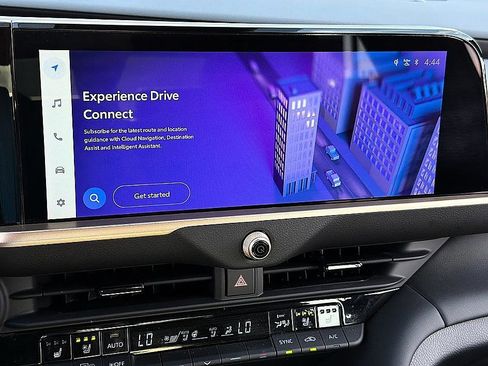 Used 2026 Toyota Crown XLE image 12