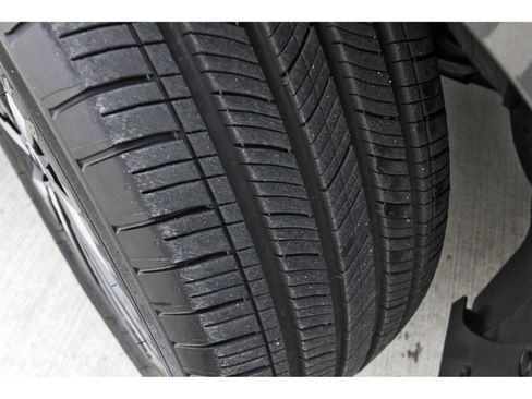 Certified 2025 Nissan Sentra SV w/ SV Premium Package image 33