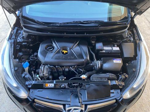 Used 2014 Hyundai Elantra SE w/ Option Group 02 image 8