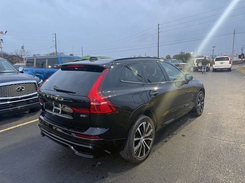Used 2024 Volvo XC60 B5 Plus image 3