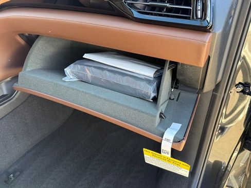 Certified 2025 Acura MDX w/ Technology Package image 22