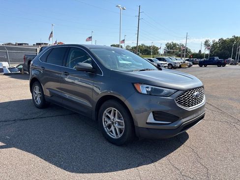 Used 2023 Ford Edge SEL AWD/4WD image 1