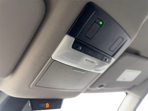 Used 2024 Nissan Rogue SL image 78