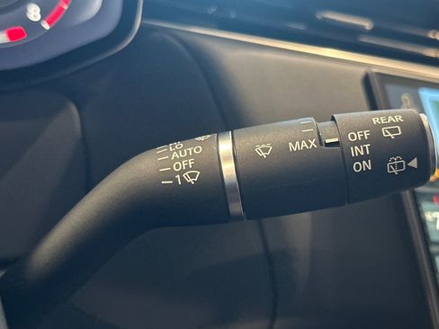 Used 2025 Land Rover Range Rover Sport Autobiography image 34